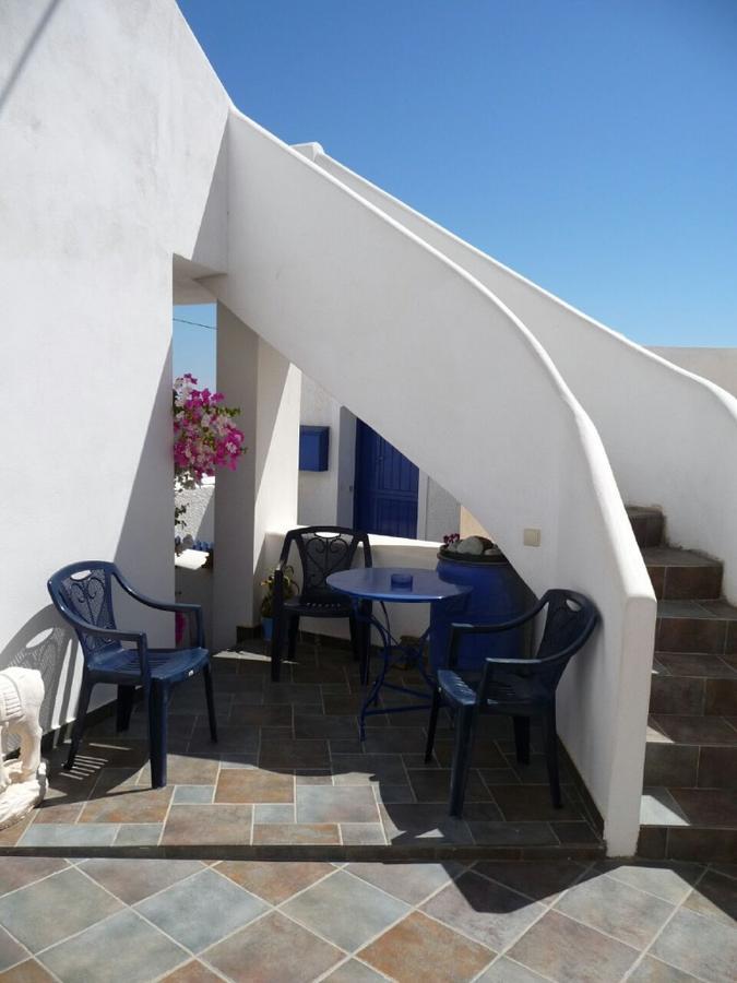 Floras Rooms And Studios Anafi Exterior photo