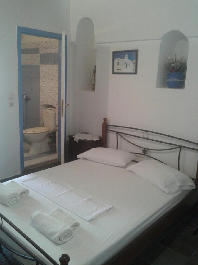 Floras Rooms And Studios Anafi Exterior photo