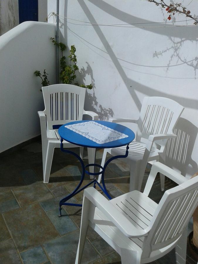 Floras Rooms And Studios Anafi Exterior photo